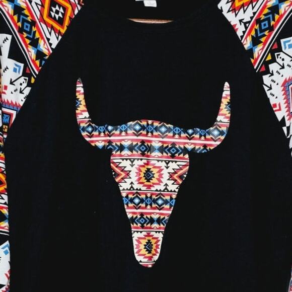 LuLaRoe Randy Black Aztec Shirt Women's Size L Raglan Sleeve Stretch Western - Picture 2 of 5